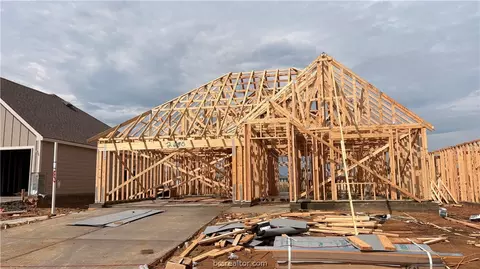 2680 Fremont Ct, Bryan, TX 77803
