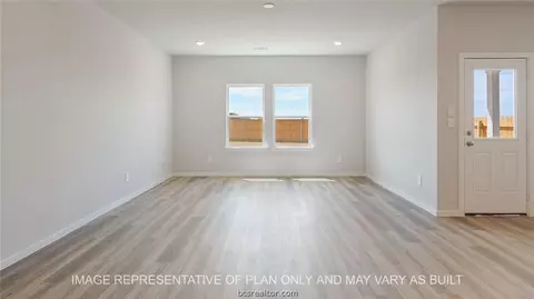 5535 Harriet St, Bryan, TX 77803 photo 5