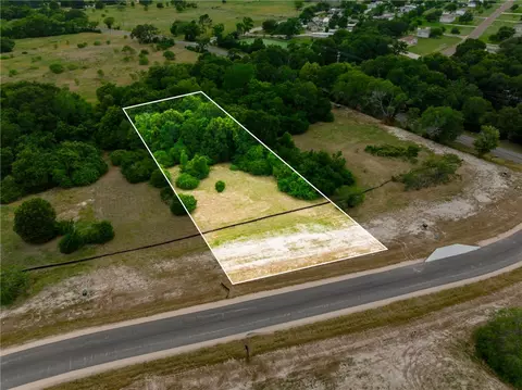 10704 Cook Xing, College Station, TX 77845