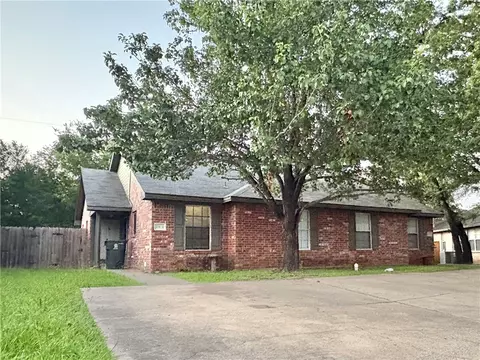 2116 Hidden Hollow Circle A, Bryan, TX 77807