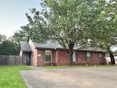 2116 Hidden Hollow Circle A, Bryan, TX 77807