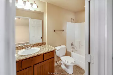 Bath - 3370 Keefer Loop, College Station, TX 77845 photo 3 of 4