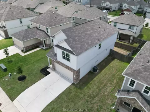 View/Area - 982 Rice Dr, Bryan, TX 77803 photo 3 of 5
