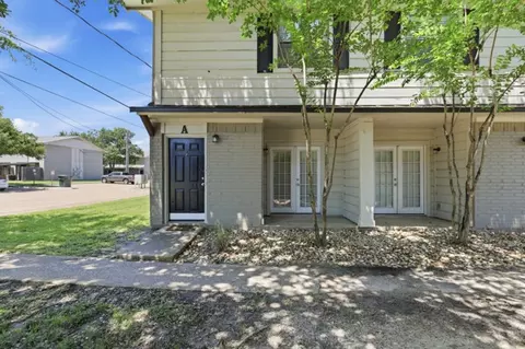 1403 Airline Drive A, College Station, TX 77845