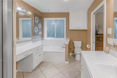 Bath - 9997 Calhoun Rd, Bryan, TX 77808 photo 5 of 6