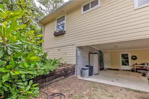 Exterior - 9997 Calhoun Rd, Bryan, TX 77808 photo 11 of 16