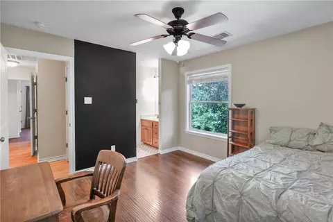 Bedroom - 9997 Calhoun Rd, Bryan, TX 77808 photo 1 of 5