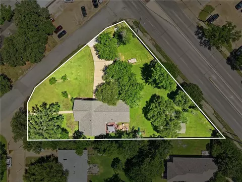 View/Area - 515 Crescent Dr, Bryan, TX 77801 photo 1 of 5