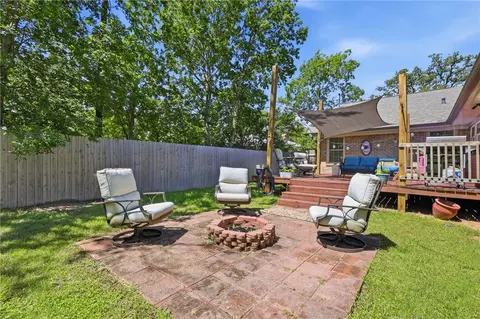 Exterior - 515 Crescent Dr, Bryan, TX 77801 photo 7 of 9