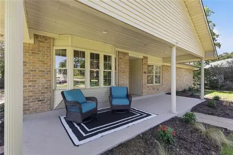 Exterior - 515 Crescent Dr, Bryan, TX 77801 photo 3 of 9
