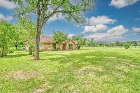 5350 Wiseman Rd, Midway, TX 75852