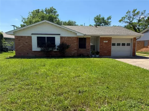 1413 Broadmoor Dr, Bryan, TX 77802