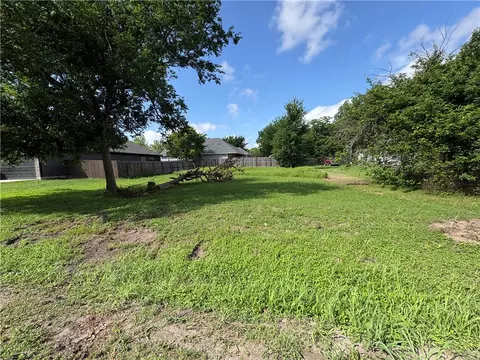 1507 Conroy St, Bryan, TX 77808 photo 3