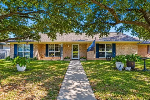 1614 Luza St, Bryan, TX 77802