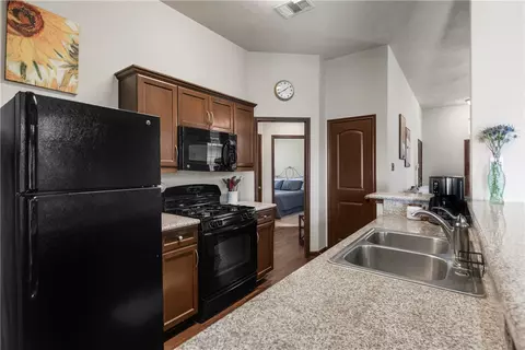 Kitchen - 2025 Positano Loop, Bryan, TX 77808 photo 2 of 5