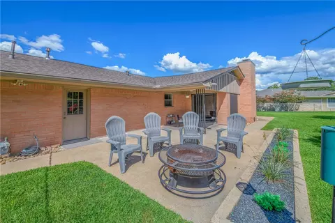 Exterior - 2308 Morningside Dr, Bryan, TX 77802 photo 3 of 9