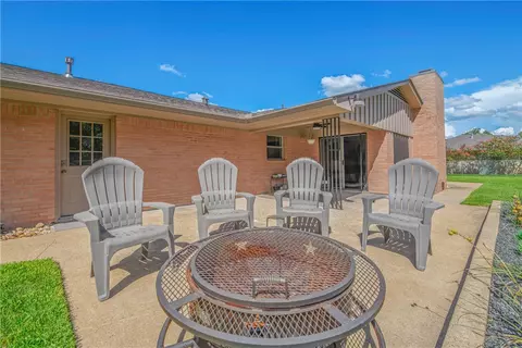 Exterior - 2308 Morningside Dr, Bryan, TX 77802 photo 2 of 9