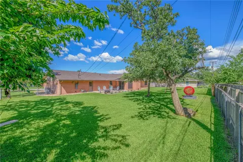 Exterior - 2308 Morningside Dr, Bryan, TX 77802 photo 5 of 9