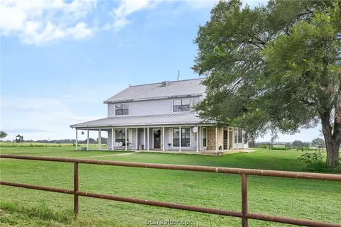 1347 County Road 426, Dime Box, TX 77853