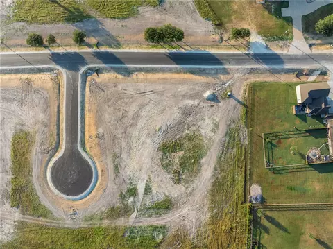 10298 Winnie, Bryan, TX 77808 photo 3