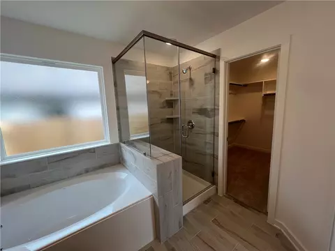 Bath - 1927 Sebright Dr, Bryan, TX 77807 photo 4 of 4