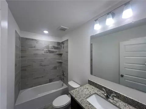 Bath - 1927 Sebright Dr, Bryan, TX 77807 photo 1 of 4