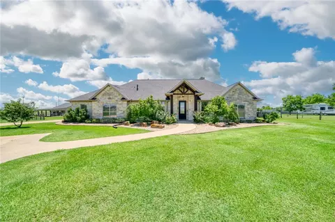 9652 Locke Rd, Bryan, TX 77808