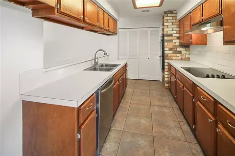 Kitchen - 3703 Stillmeadow Dr, Bryan, TX 77802 photo 4 of 4