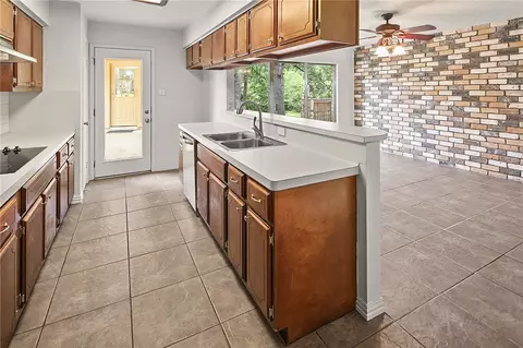Kitchen - 3703 Stillmeadow Dr, Bryan, TX 77802 photo 3 of 4