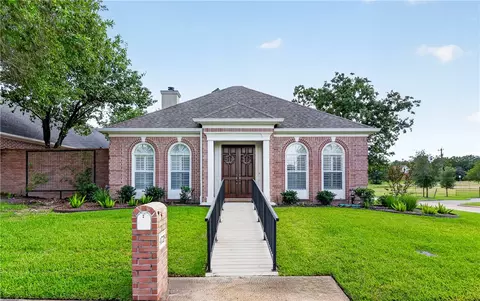 4728 Stonebriar Cir, College Station, TX 77845