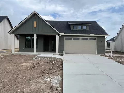 4060 Lakeside Club Dr, College Station, TX 77845