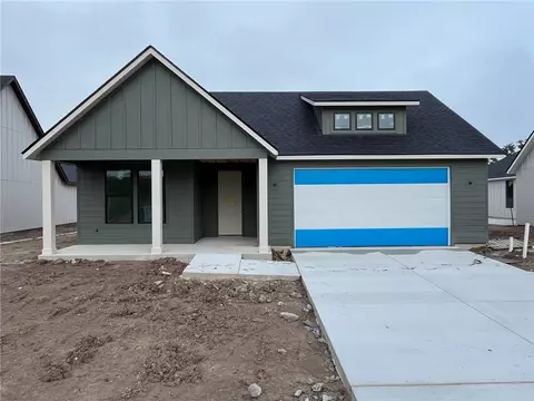 4060 Lakeside Club Dr, College Station, TX 77845