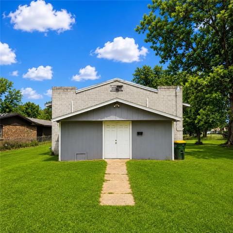 507 N Navasota, Hearne, TX 77859