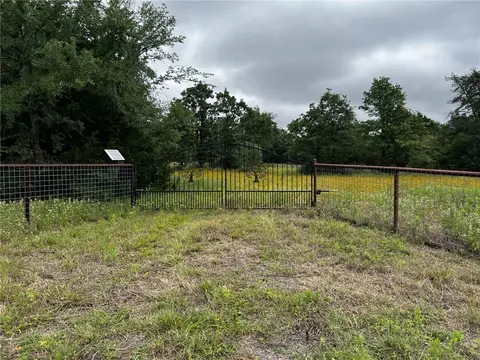 13155 S Dowling Rd, College Station, TX 77845