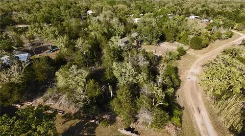 335 Boysenberry Rd, Somerville, TX 77879