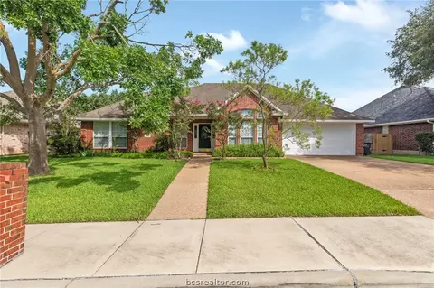 508 Shire Dr, College Station, TX 77845