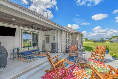 Exterior - 10398 Bourbon Ln, Bryan, TX 77808 photo 6 of 7
