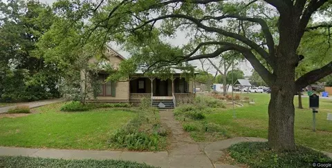 1303 Pecan St, Bastrop, TX 78602