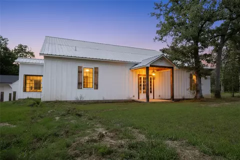306 Tanglewood Ln, Somerville, TX 77879
