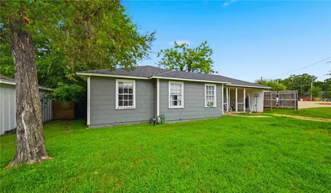 Exterior - 3006 First St, Bryan, TX 77801 photo 3 of 6