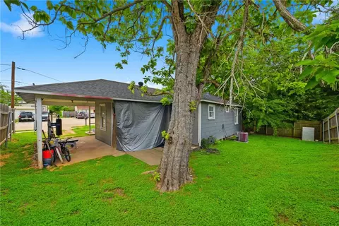 Exterior - 3006 First St, Bryan, TX 77801 photo 5 of 6