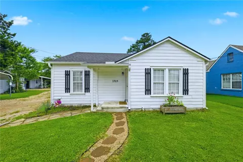 1515 Ursuline Ave, Bryan, TX 77803