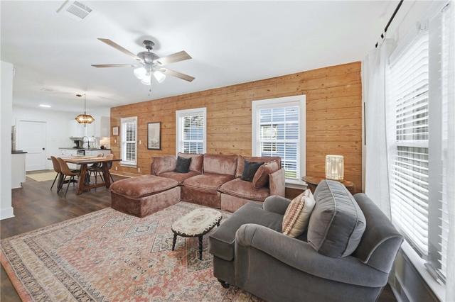 1515 Ursuline Ave, Bryan, TX 77803