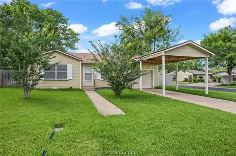 110 N Gordon St, Bryan, TX 77802