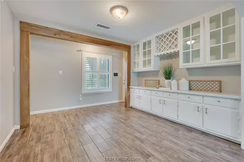 Dining - 2505 Willow Bend Dr, Bryan, TX 77802 photo 1 of 1