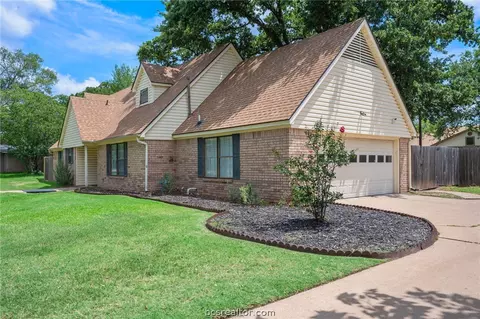Exterior - 2505 Willow Bend Dr, Bryan, TX 77802 photo 4 of 4