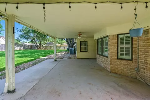 Exterior - 2505 Willow Bend Dr, Bryan, TX 77802 photo 3 of 7