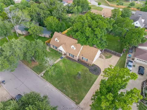 View/Area - 2505 Willow Bend Dr, Bryan, TX 77802 photo 2 of 2