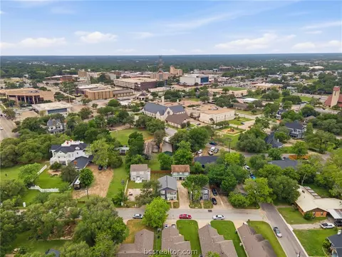 View/Area - 402 Hill St, Bryan, TX 77803 photo 1 of 3