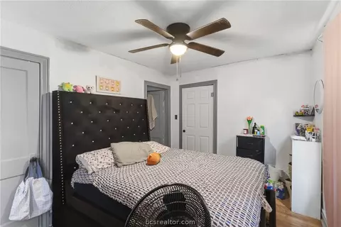 Bedroom - 402 Hill St, Bryan, TX 77803 photo 4 of 5